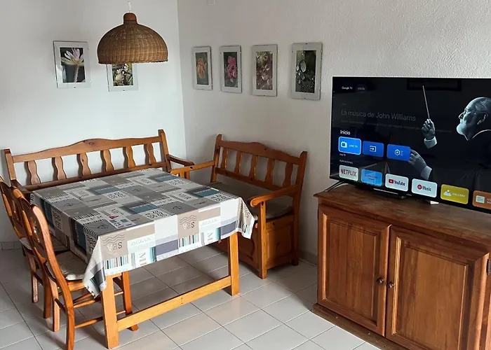 Tropicana Park Vybdenia 公寓